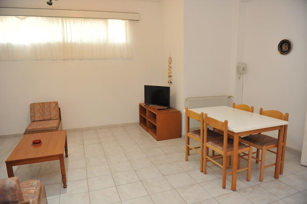 Niki Hotel Apartments Ialysos  Extérieur photo